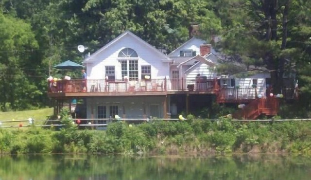 1805 House Bed and Breakfast