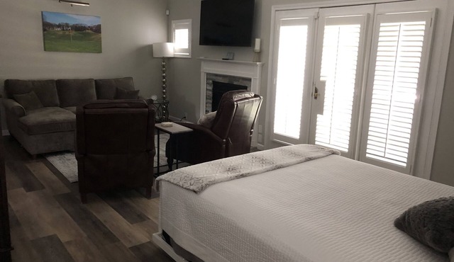 2 bed suite-type Norwich villa - spa & Mohegan Sun