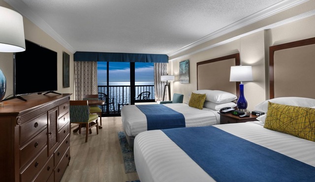 2 Queens Oceanfront Room - Sea Crest Resort