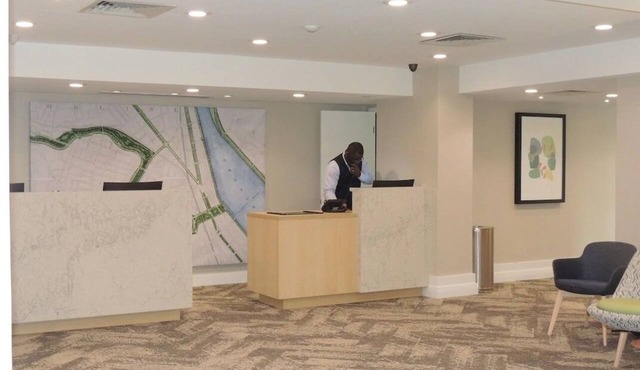 2 Spacious Family Rooms with Modern Amenities Near Top Hospitals - Parking