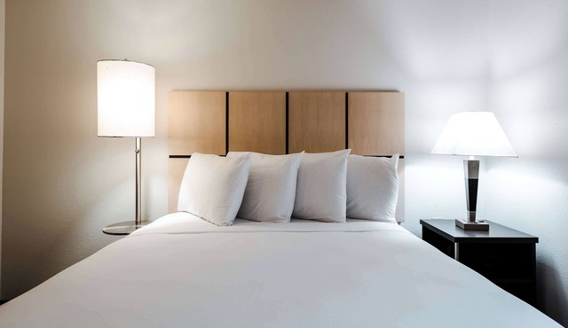 2 Suites | Free Parking | Near Park