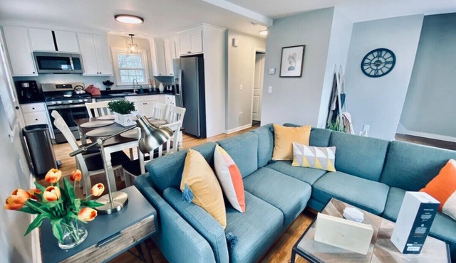 #23 *COMFORT & LUXURY* 3 BR/2 BA House