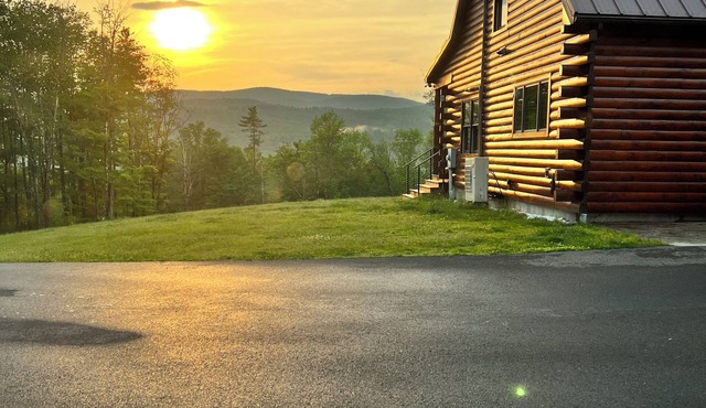 24 Acre Southern Vermont Luxury Hilltop Retreat - Private Pool & Panoramic Views