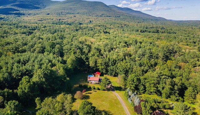 2BR Catskills Retreat | Hot Tub | Pool | Fire Pit