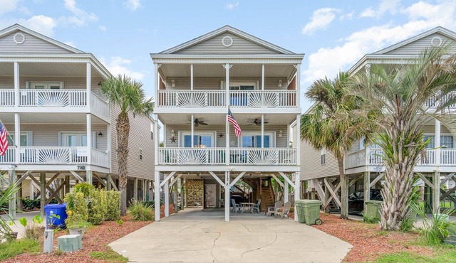 2nd Row 4 BR with a Private Pool! Tide Down