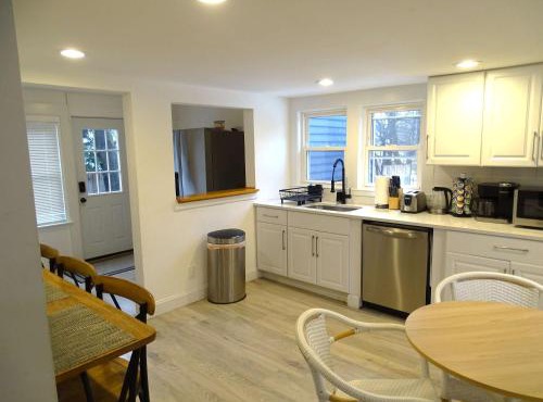 3 Bed Apartment in Quiet Neighborhood