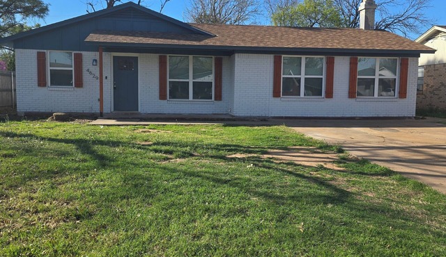 3-bedroom house in superb Wichita Falls walking distance to wichita lake