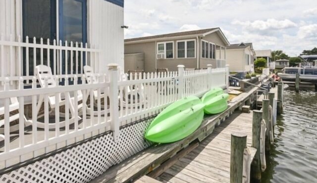 3 BR Canal front with Kayaks available for your enjoyment