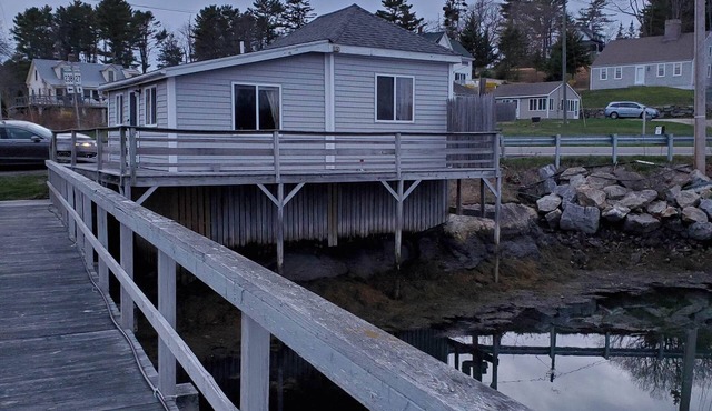 3 one-bedroom fully equipped cottages with free WIFI/weekly rental