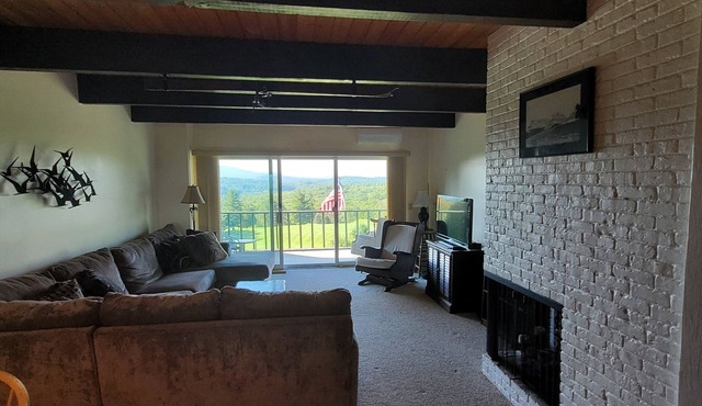 4 Bed 3 BA, Stunning Views! WALK DIRECTLY ONTO 5TH HOLE OF OUR GOLF COURSE!