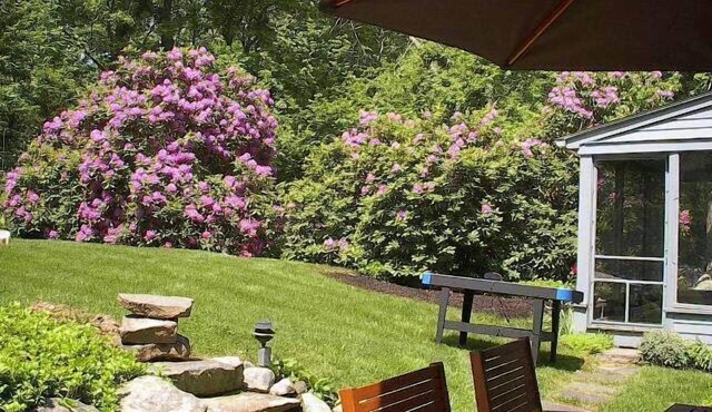4 Bedroom Colonial w/In Ground pool South Madison CT: 74 Hull Rd