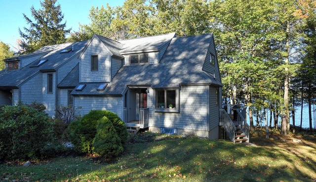 4-Bedroom Condo Steps Away from Moose Pond & Pleasant Mountain Ski Resort!