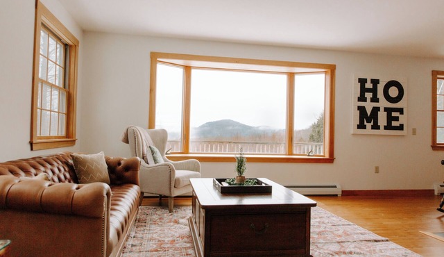 4 BR Mt Snow Okemo Ski Chalet w Amazing views!