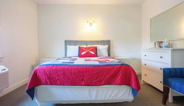 #4 | Comfy Room w/Queen-bed