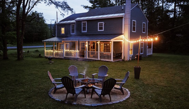 4bdrm Cottage central to year round fun w/fireplace