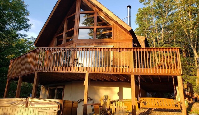 4BR home in Yough Mtn Resort, sleeps 12. 15 min to Deep Creek Lake Resort