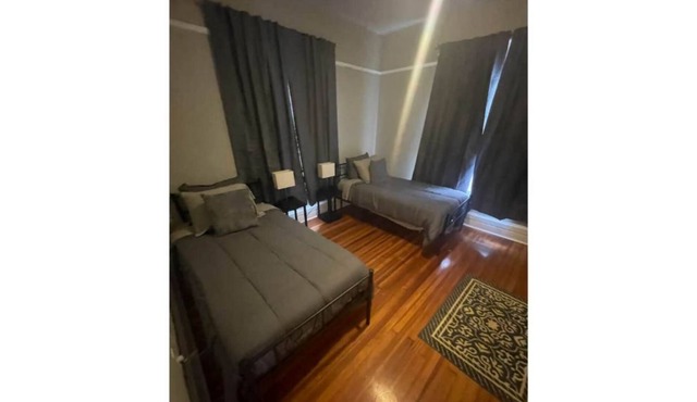 5 bedroom 2.5 bath downtown Charleston