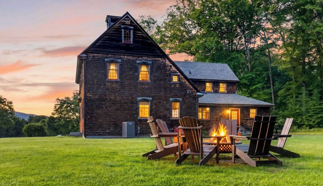 52-Acre Farmhouse Fire Pit + Outdoor Dining & Trails | Copper Kettle Farm