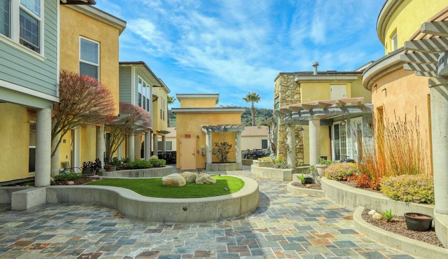 55 San Miguel: 3 BR, 2.5 BA Condominium in Avila Beach, Sleeps 8