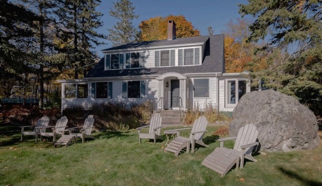 5BR Classic Maine Large House [Indian Lot Cottage]