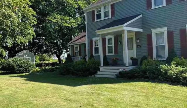 6 bedroom Farmhouse