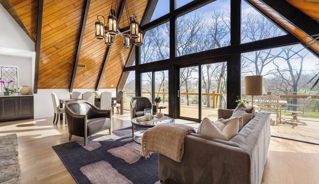 8 acres of Water inspired Nature and Seclusion Major international sporting event ready