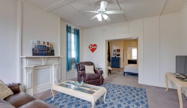 9 Mi to Downtown St Louis: Apt w/ Fire Pit Access