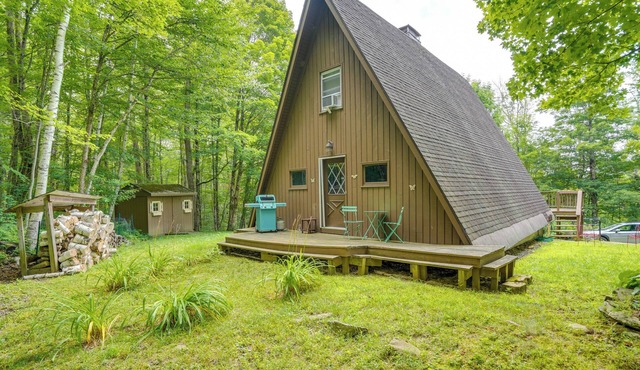 A-Frame Cabin w/Furnished Deck in Becket!