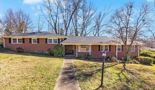 A Sprawling, Split-Level Charmer!