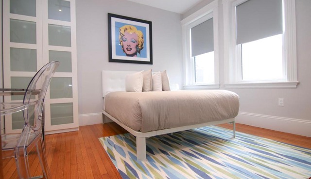 A Stylish Stay w/a Queen Bed, Heated Floors. #21