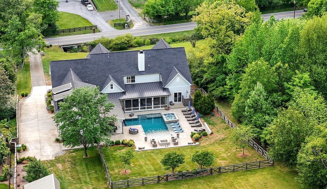 Above Nashville Bluegrass Retreat | Brentwood I Pool/Spa | Private