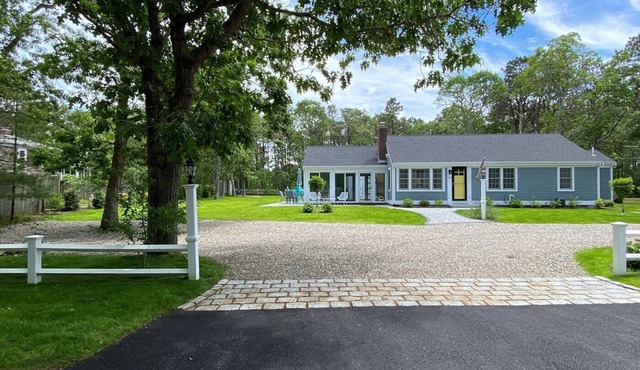 Absolute Gorgeous 6 BR Home w/3-Min Walk to Beach!