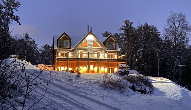 Adirondack lodge wildlife sanctuary