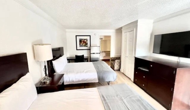Airport Inn