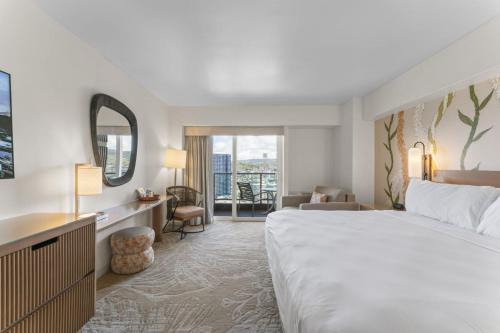 Ala Moana Hotel 3402 Spectacular Ocean Views