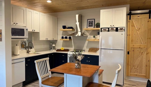 Almost Nashville studio apartment!