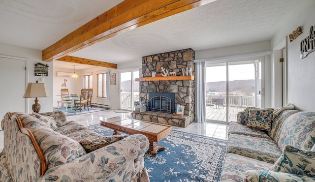 Alpine Lake Resort Home: Stunning Lake Views!