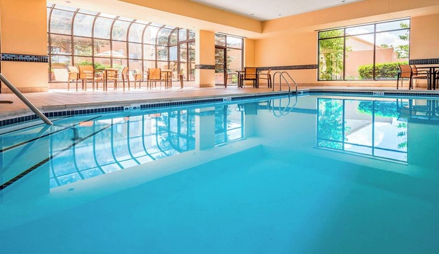 Always a Great Idea To Unwind! Close to Dilla Street, w/Pool, Pet-Friendly