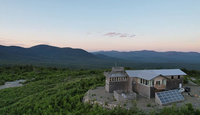 Amazing Mountain Views on Large Private Maine Wilderness-Modern Offgrid 300 acre