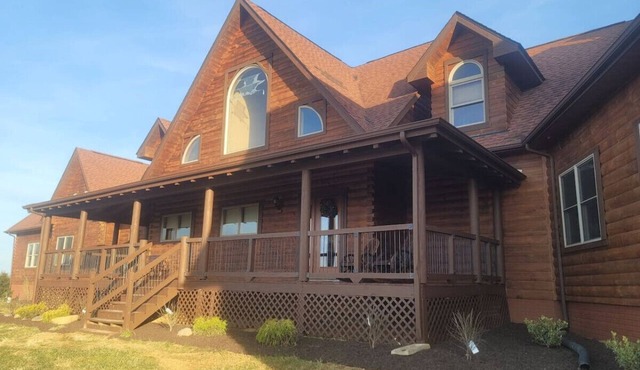 Amazing Spacious Log Cabin 15K Sq-Hot Tubs-Mountain Views