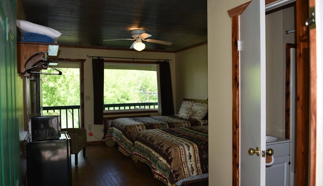 Anglers Riverfront Motel