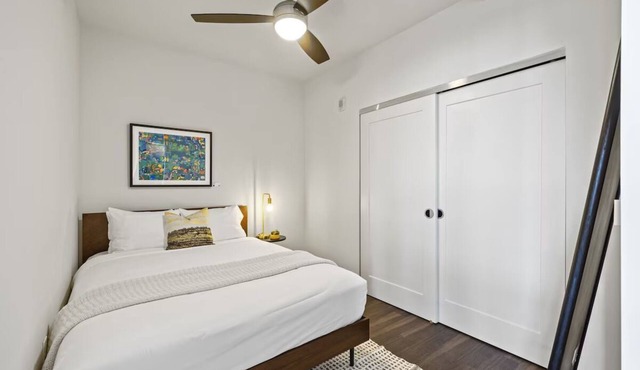Arlington Ballston Stay | Rooftop Clubhouse | Steps to Metro & DC Landmarks
