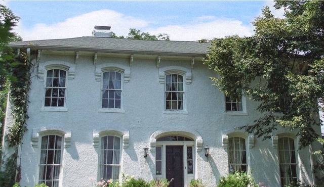 Artistic estate