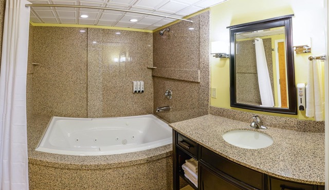 Asbury Inn & Suites