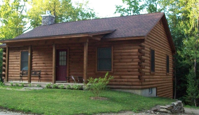 Ashmere Lake Log Cabin with privacy/2 Bedrooms/3 night minimum