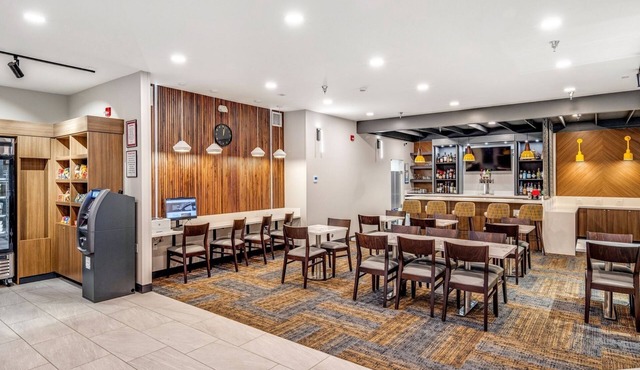 Aspen Suites Anchorage Downtown King Room
