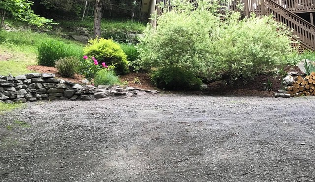 August in the Berkshires! Incredible Hillside Country House. Sleeps 10.