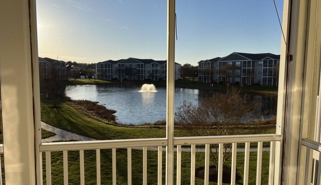 Awesome 3 BR Condo in Village of 5 Points! POOL,TENNIS CTS,BIKE TRL,