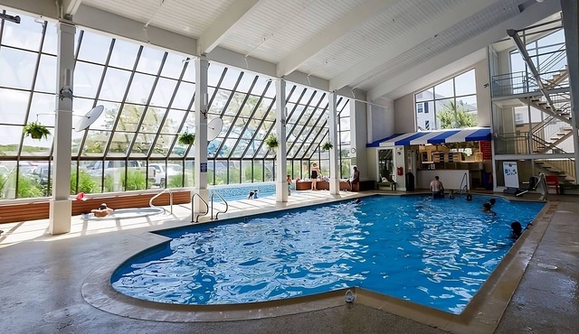 Bask in Sunlight on Wood Neck Beach! 2 Spacious Units, Free Parking!