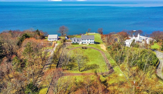 Beach-front house with amazing LI Sound views & stairs to beach